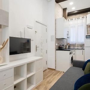 Studio met een King Size Bed